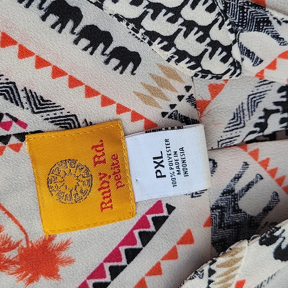 Ruby Rd. XLP blouse - Picture 3 of 6